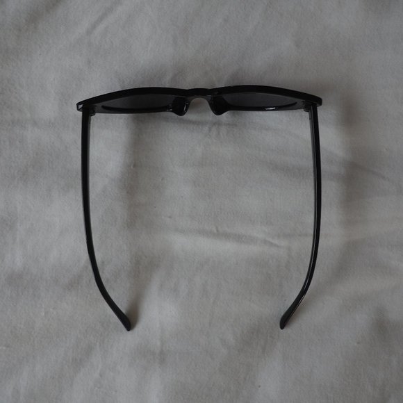 Zara Hailey Bieber Sunglasses - Picture 3 of 5